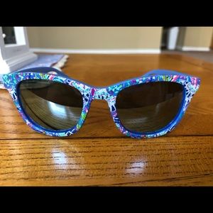 Lilly Pulitzer Sunglasses 🌴😎
